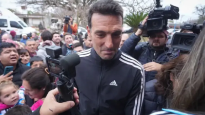 Lionel Scaloni volvió a emocionarse y dejó una promesa: “Seguiremos dando batalla”