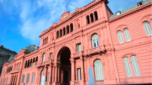 El Gobierno redujo al 10% el uso de efectivo en las cajas chicas de organismos nacionales