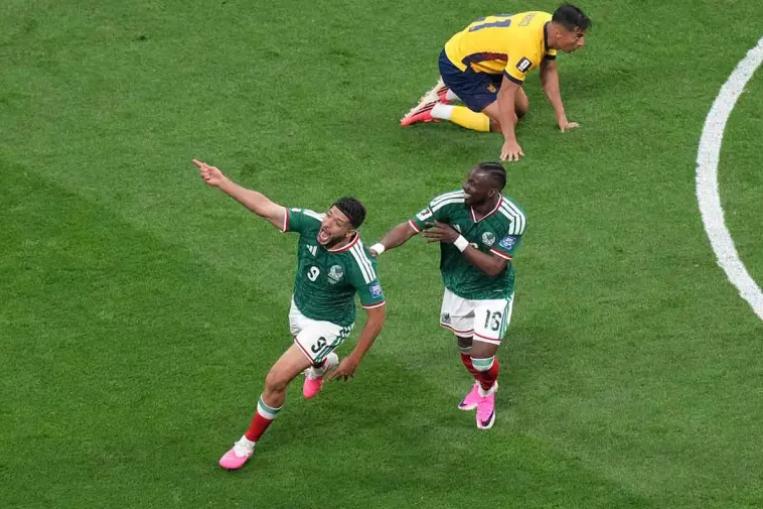 México le ganó a Ecuador y pasó a octavos de final de la Copa del Mundo