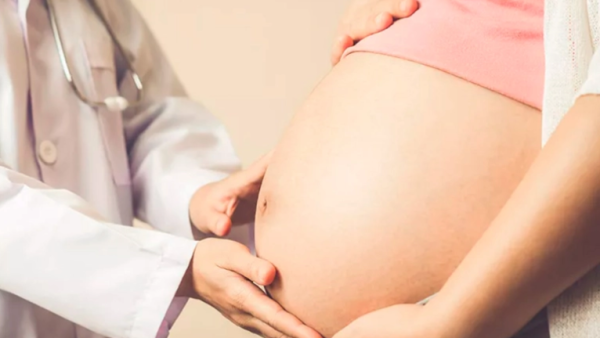Licencia por maternidad para trabajadoras de casas particulares: requisitos y trámites