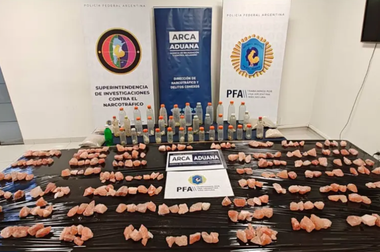 Incautaron 52 kilos de MDMA ocultos en una camioneta llegada desde Europa: es el mayor decomiso registrado en Argentina