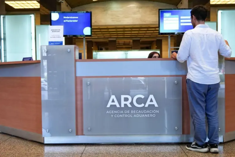 Asignaciones familiares para monotributistas de ARCA: cuánto se abona en octubre tras el aumento