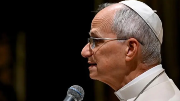 El Papa León XIV suspendió su viaje a Asís para continuar su recuperación